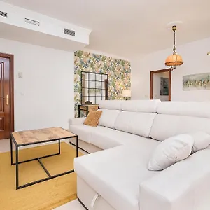 Bhost - Colon , Málaga España